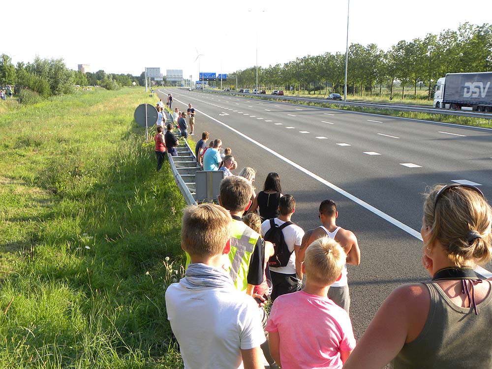 Rouwstoet MH17 passeert opnieuw Houten 4 mh172