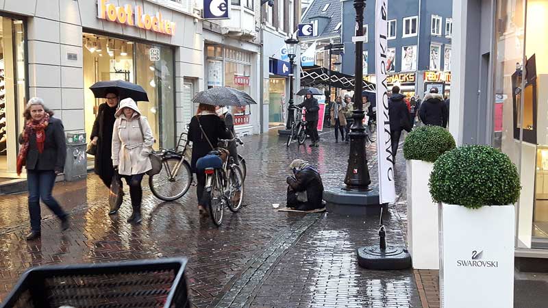 Bedelaar of oplichter? 1 Bedelaar